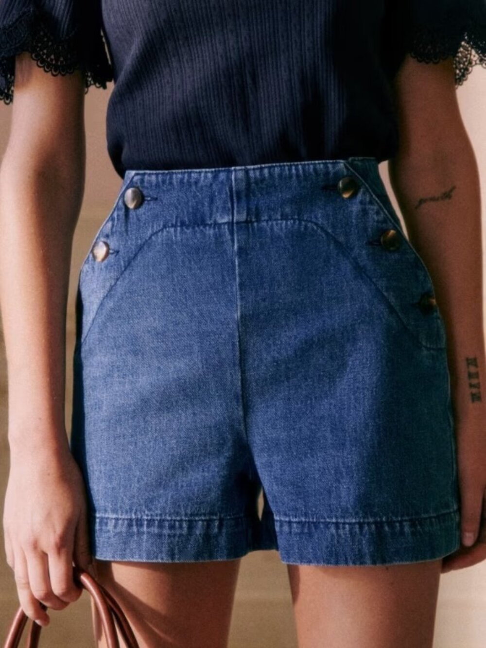 Mayron Short